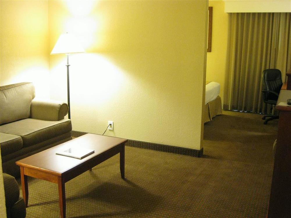Red Lion Hotel Farmington Room photo