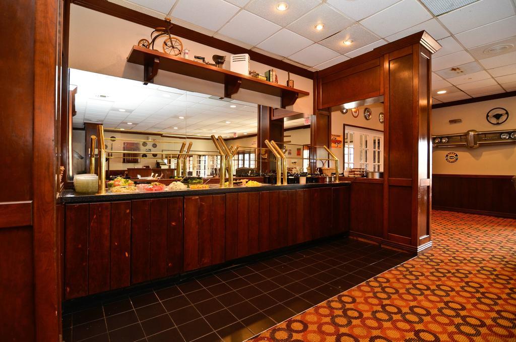 Red Lion Hotel Farmington Exterior photo